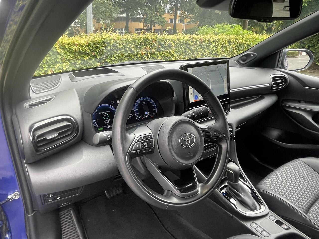 Toyota YARIS 1.5 Hybrid 130 Executive Premium Panoramadak