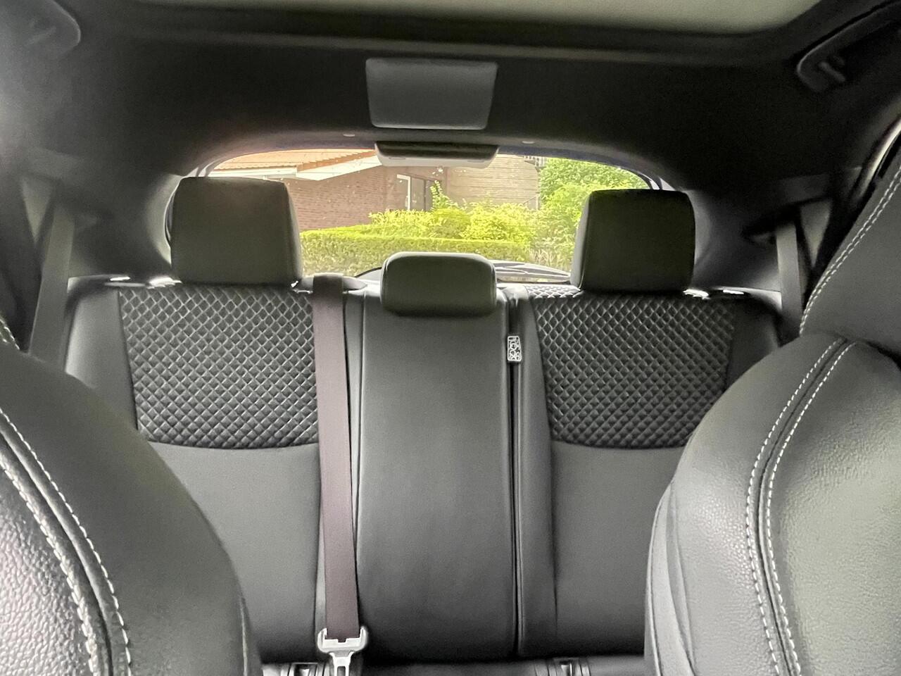 Toyota YARIS 1.5 Hybrid 130 Executive Premium Panoramadak