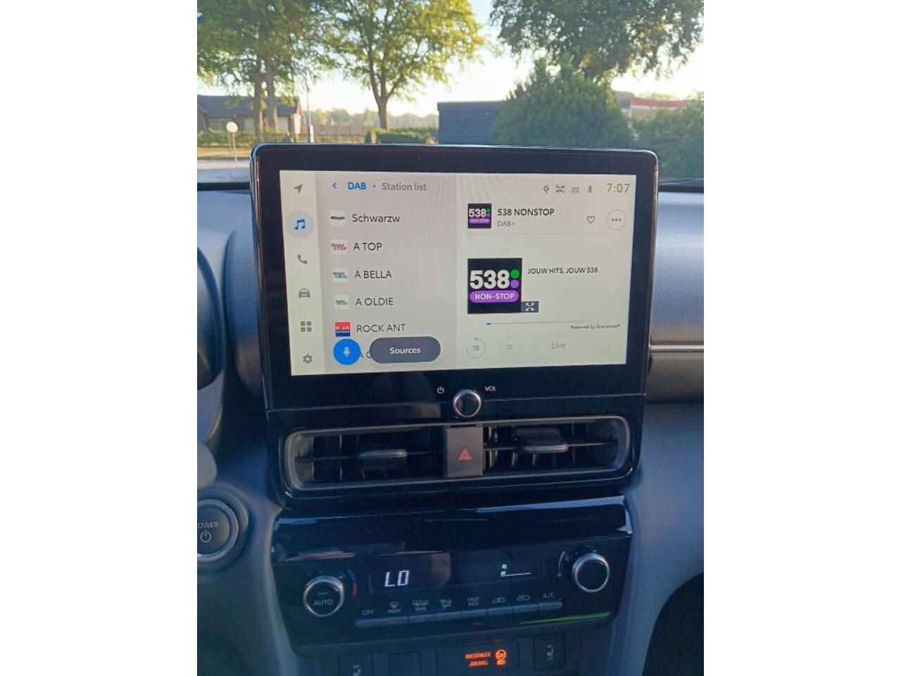 Toyota YARIS 1.5 Hybrid 130 Business Plus Groot Navi Stoel/Stuur verw. Apple Carplay Cruise/Clima