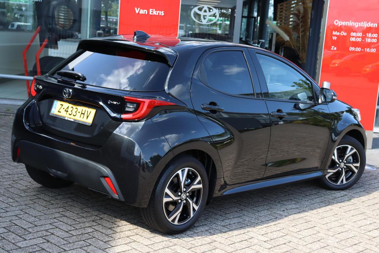 Toyota YARIS 1.5 Hybrid 115 First Edition, Navi