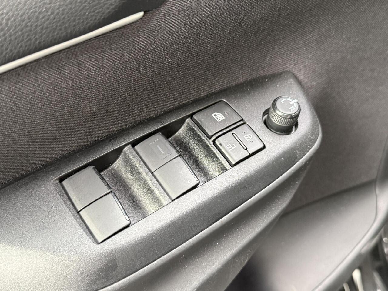 Toyota YARIS 1.5 Hybrid 115 Active 1e eigenaar, draadloze carplay, garantie tot 2034!