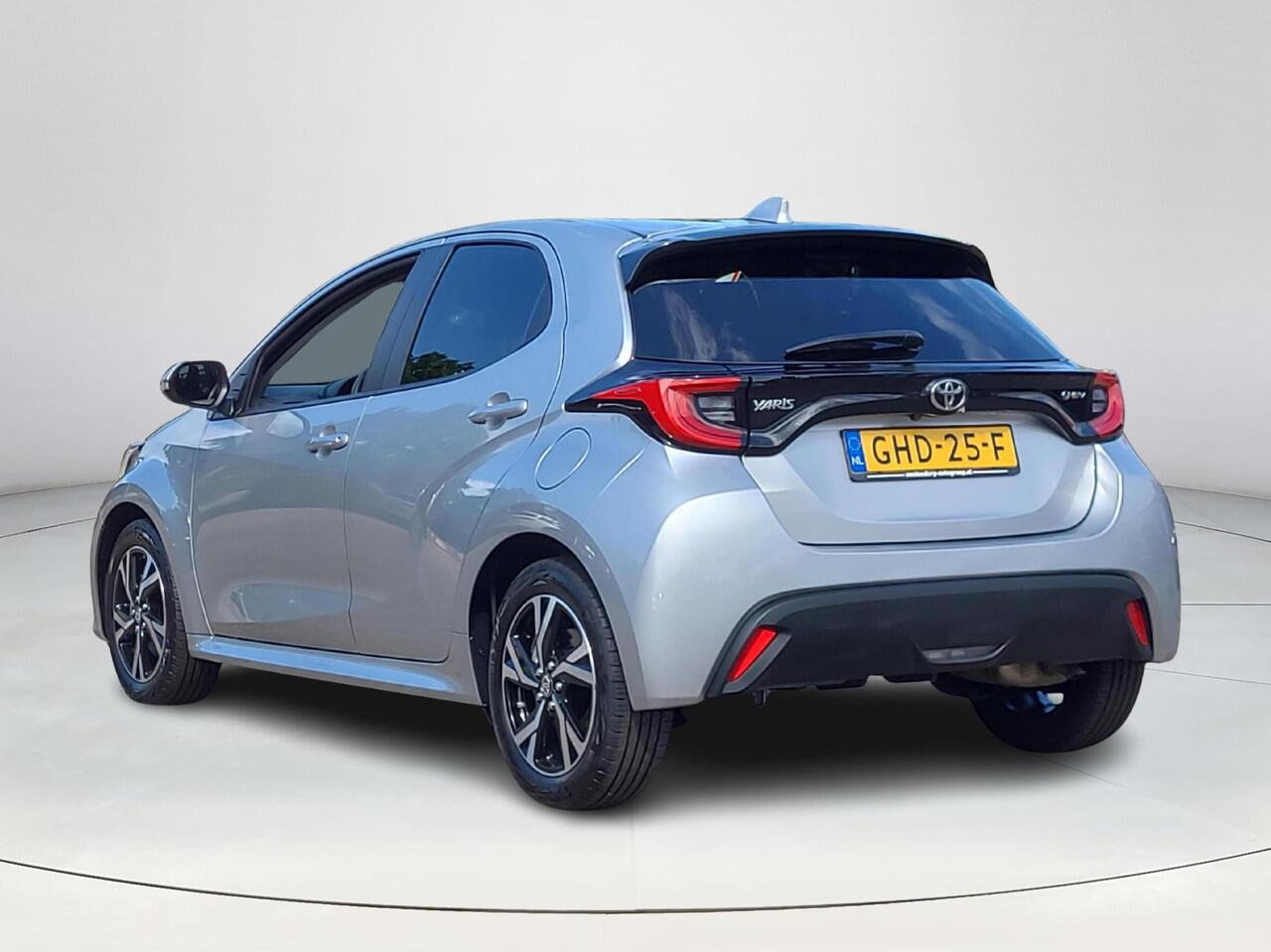 Toyota YARIS 1.5 Hybrid 115 First Edition | Apple CarPlay / Android Auto | LED Verlichting | Rijklaarprijs incl. garantie |