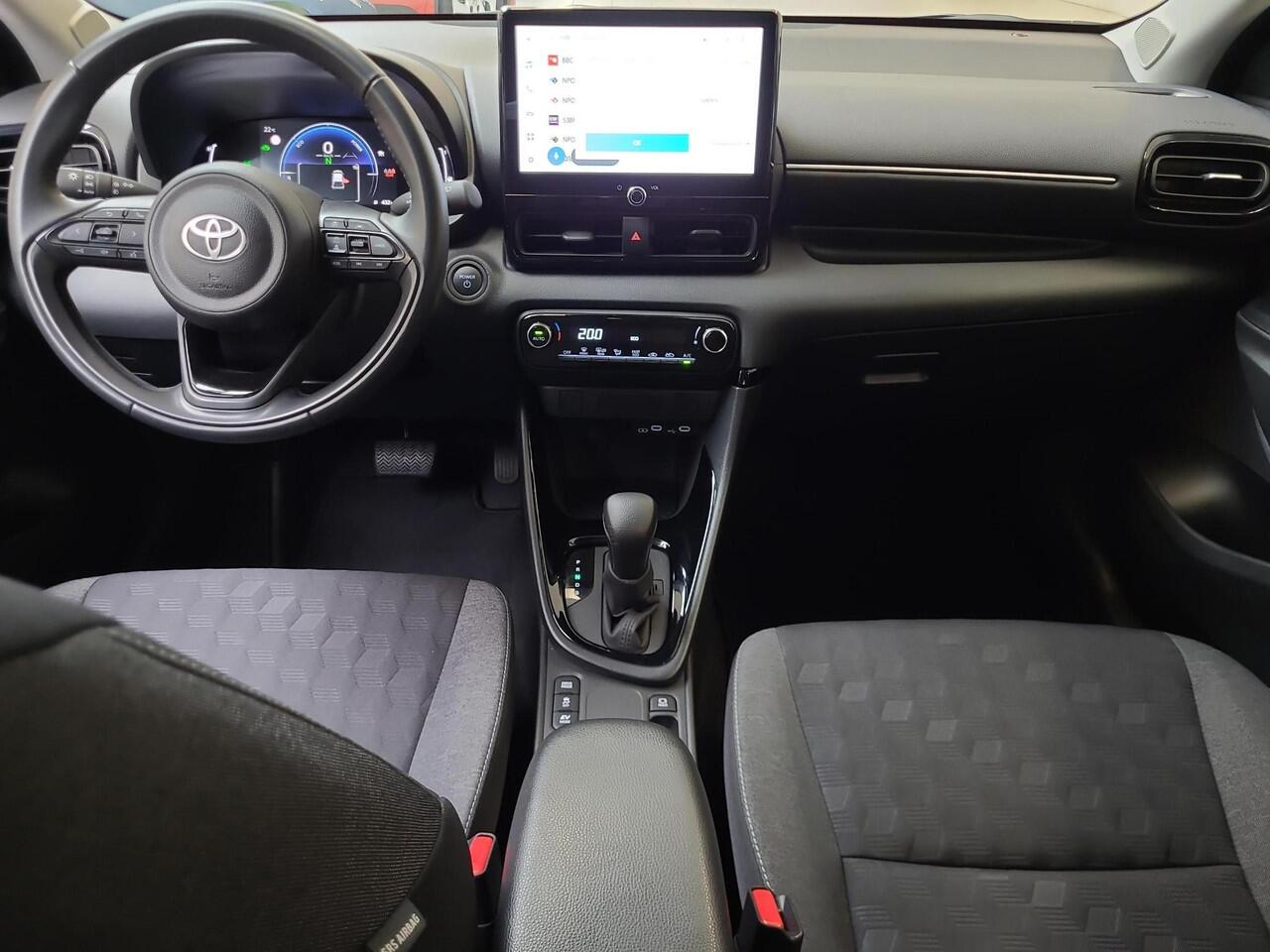Toyota YARIS 1.5 Hybrid 115 First Edition | Apple CarPlay / Android Auto | LED Verlichting | Rijklaarprijs incl. garantie |
