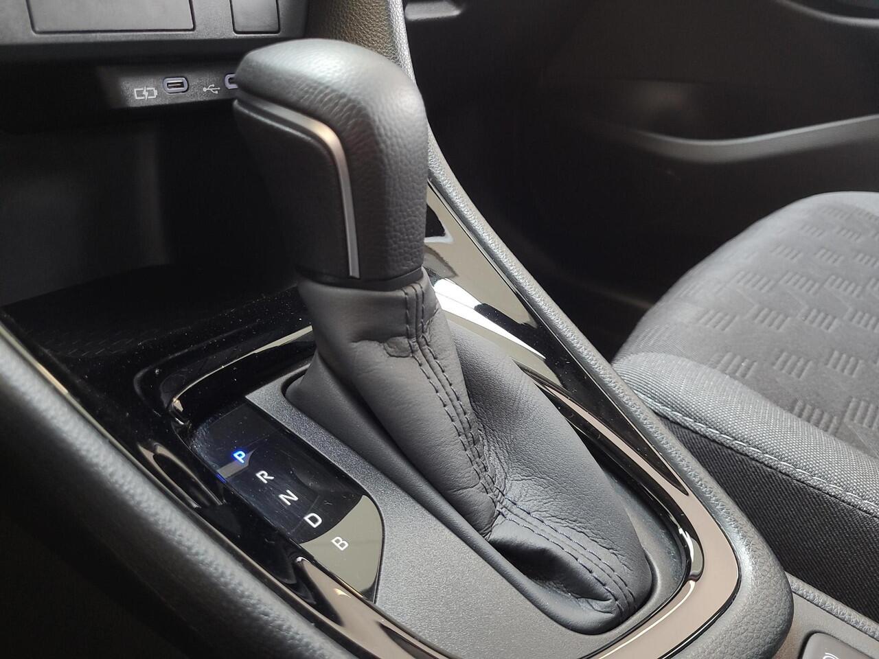 Toyota YARIS 1.5 Hybrid 115 First Edition | Apple CarPlay / Android Auto | LED Verlichting | Rijklaarprijs incl. garantie |