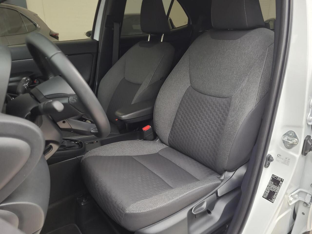 Toyota YARIS Cross 1.5 Hybrid 115 First Edition | Apple CarPlay / Android Auto | LED Verlichting | Rijklaarprijs incl. garantie |