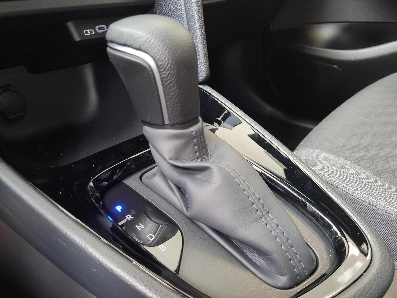 Toyota YARIS Cross 1.5 Hybrid 115 First Edition | Apple CarPlay / Android Auto | LED Verlichting | Rijklaarprijs incl. garantie |