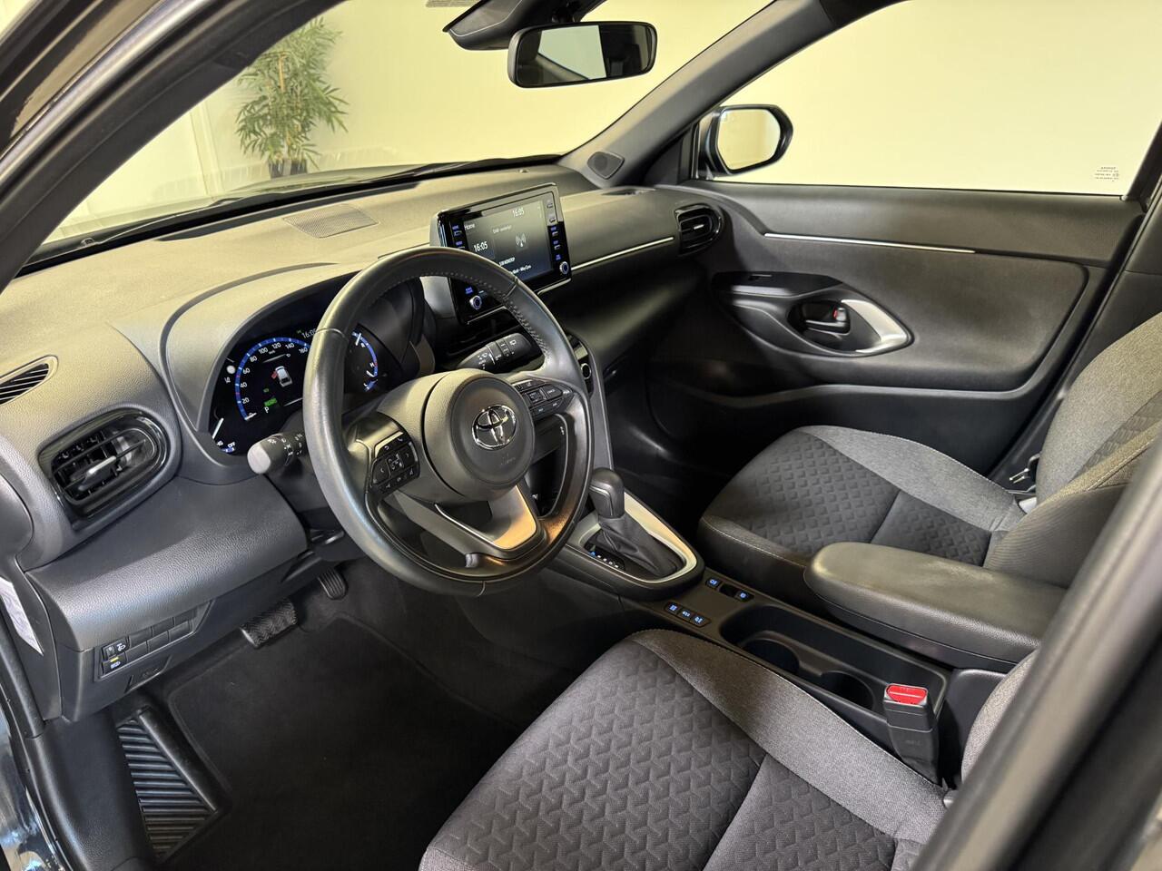 Toyota YARIS Cross 1.5 Hybrid Dynamic | carplay | Clima | Camera | DAB |