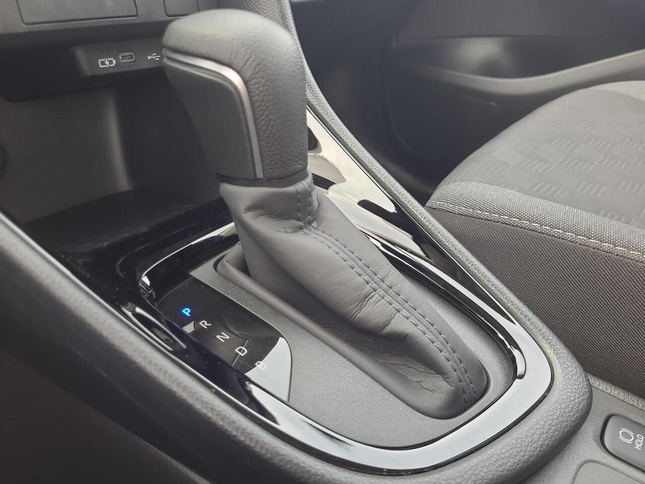 Toyota YARIS 1.5 Hybrid 115 First Edition | Apple CarPlay | Navigatie | Rijklaarprijs incl. garantie |