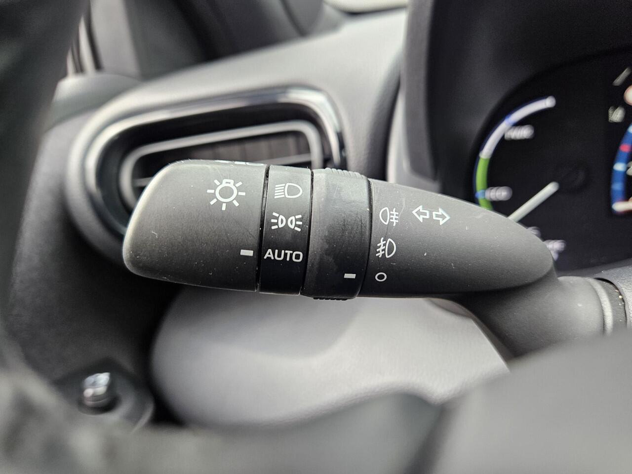 Toyota YARIS Cross 1.5 Hybrid 115 Dynamic | Realtime navigatie | Keyless Entry | Adaptieve Cruise Control | Achteruitrijcamera