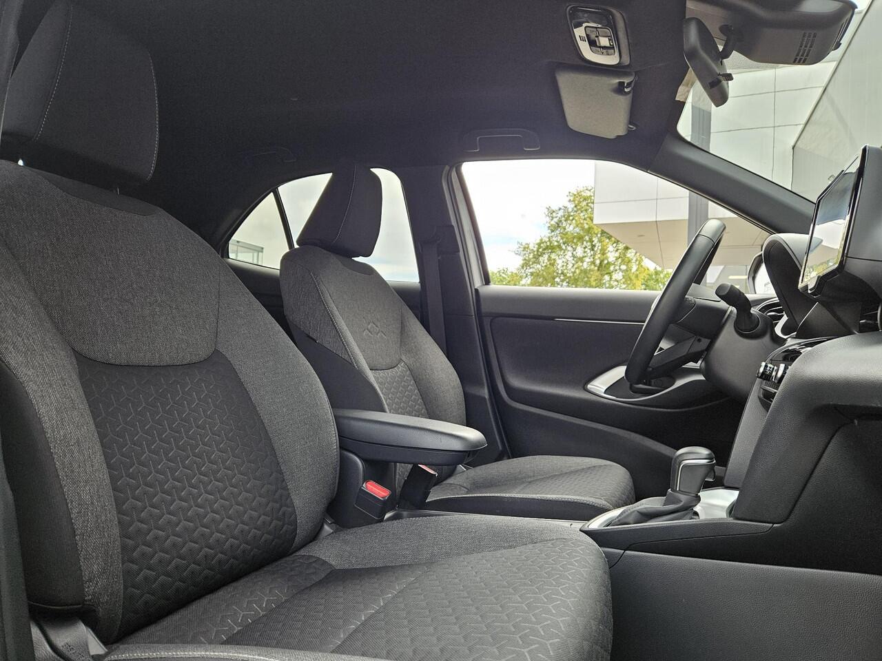 Toyota YARIS Cross 1.5 Hybrid 115 Dynamic | Realtime navigatie | Keyless Entry | Adaptieve Cruise Control | Achteruitrijcamera