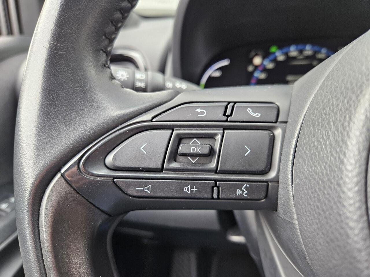 Toyota YARIS Cross 1.5 Hybrid 115 Dynamic | Realtime navigatie | Keyless Entry | Adaptieve Cruise Control | Achteruitrijcamera