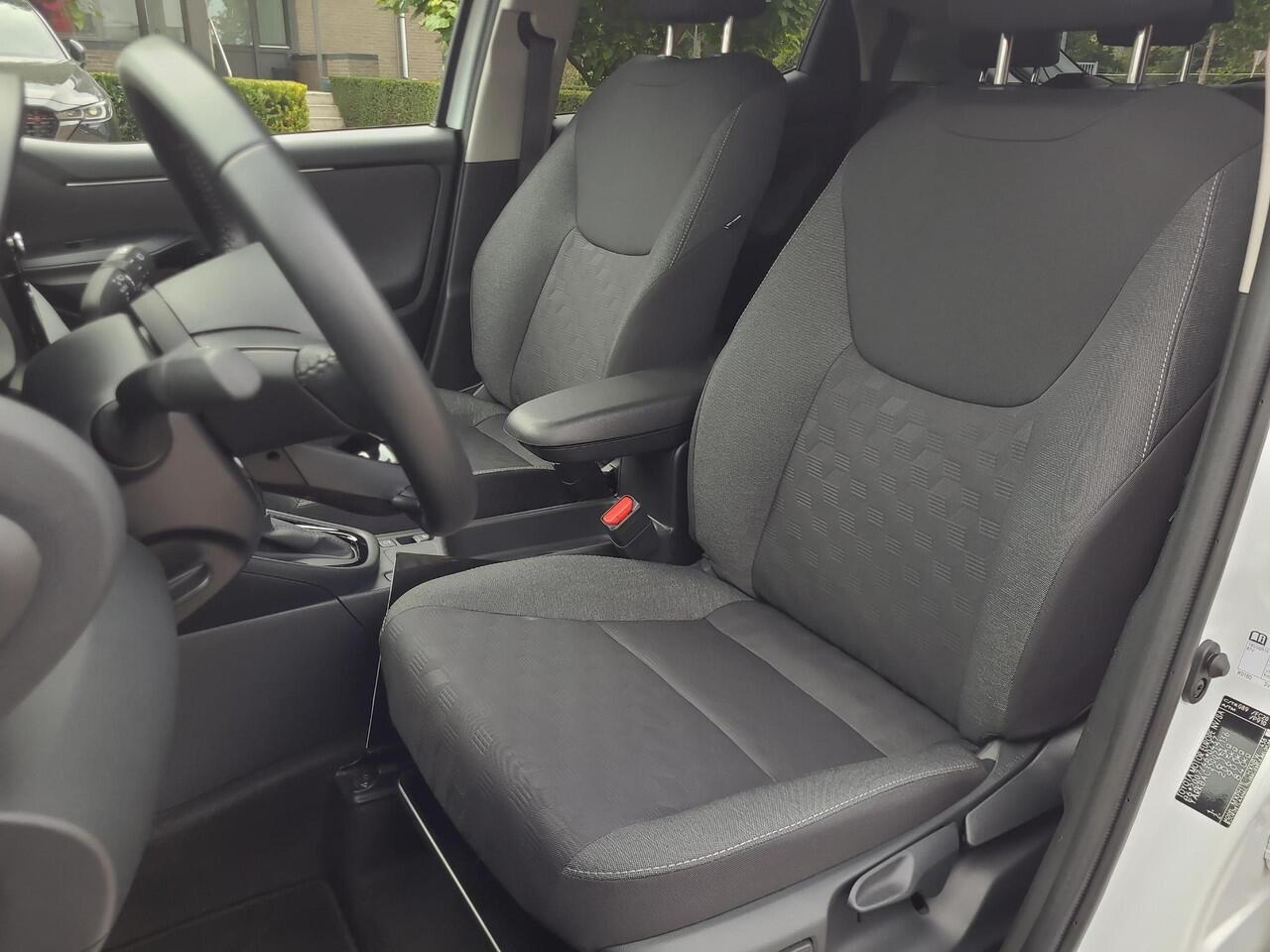 Toyota YARIS 1.5 Hybrid 115 First Edition | Apple CarPlay | Navigatie | Rijklaarprijs incl. garantie |