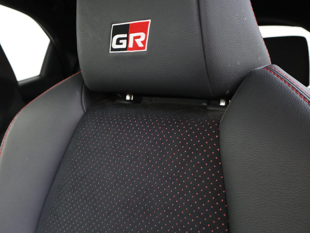 Toyota YARIS 1.5 Hybrid 130 GR Sport