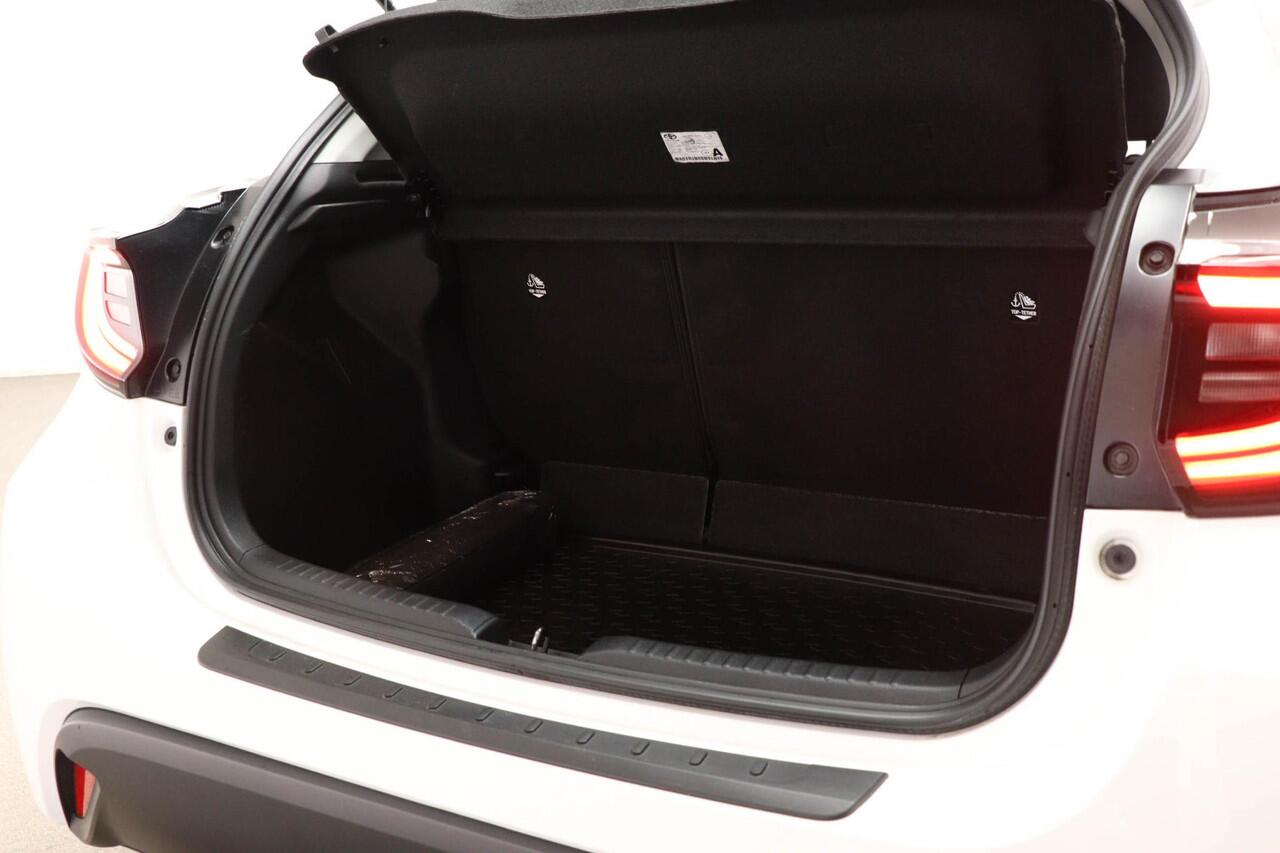 Toyota YARIS 1.5 Hybrid Dynamic | LED | STOELVERWARMING | DAB | APPLE | CAMERA