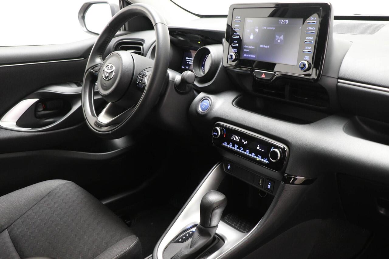 Toyota YARIS 1.5 Hybrid Dynamic | LED | STOELVERWARMING | DAB | APPLE | CAMERA