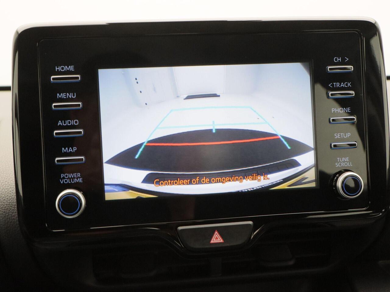 Toyota YARIS 1.5 Hybrid 115 Pk Automaat Dynamic | 16 inch velgen | Cruise Control | Stoelverwarming | Climate Control | Camera | 15.822 Km!!