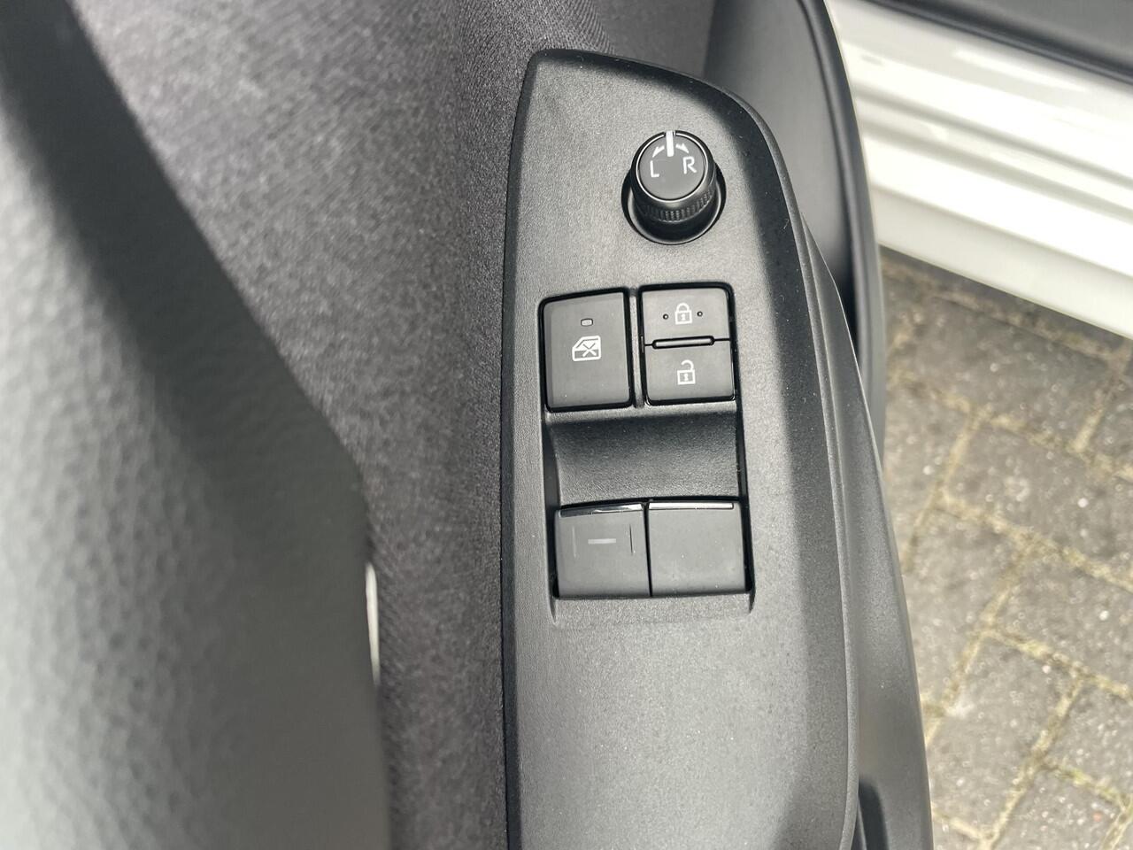 Toyota YARIS 1.5 Hybrid 115 Comfort | Org NL | Apple/Android Navigatie |