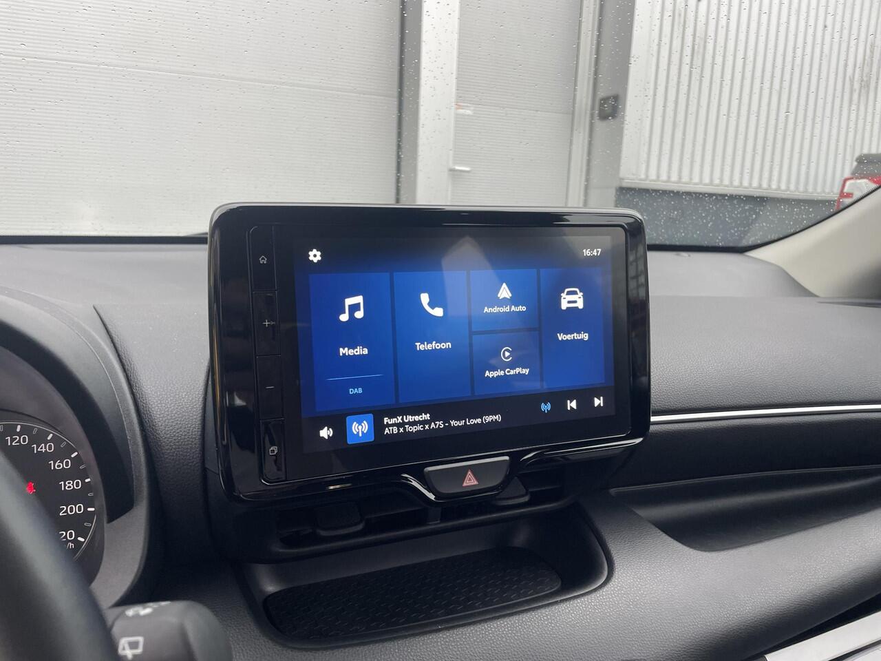 Toyota YARIS 1.5 Hybrid 115 Active | org NL en 1e Eigenaar | Apple/Android Navigatie