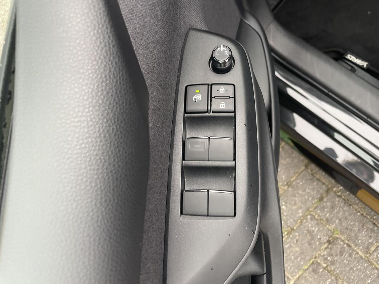 Toyota YARIS 1.5 Hybrid 115 Active | org NL en 1e Eigenaar | Apple/Android Navigatie