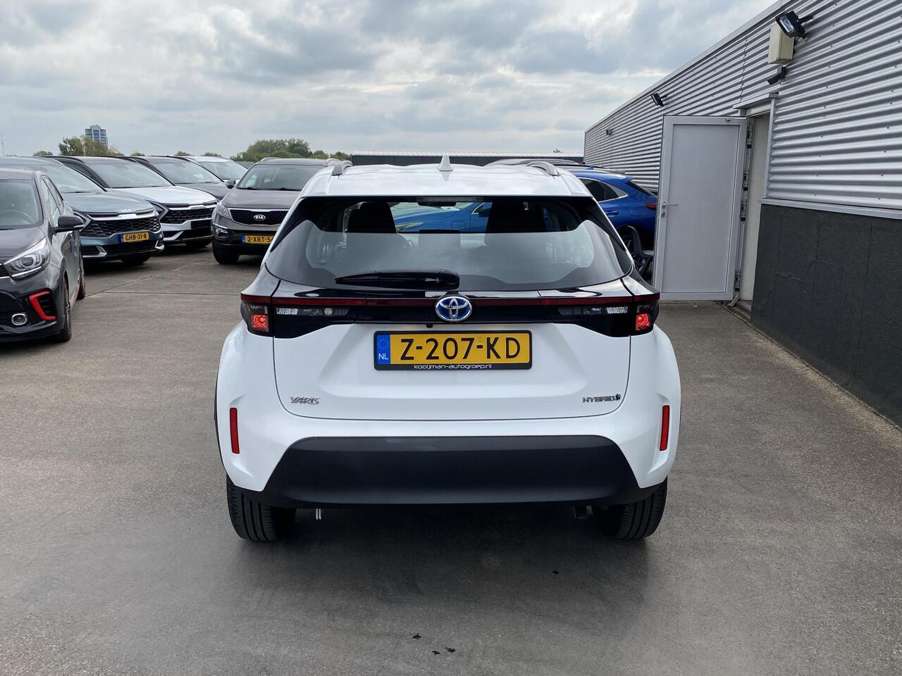 Toyota YARIS Cross 1.5 Hybrid Active Navigatie Apple CarPlay/Android Auto, adaptieve cruise control, achteruitrij camera, NL auto!