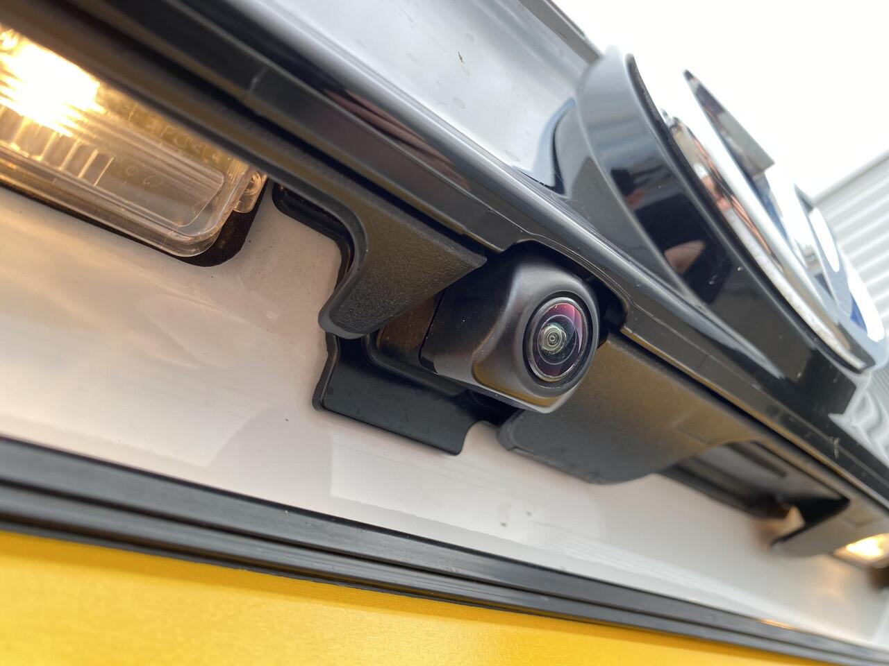 Toyota YARIS Cross 1.5 Hybrid Active Navigatie Apple CarPlay/Android Auto, adaptieve cruise control, achteruitrij camera, NL auto!