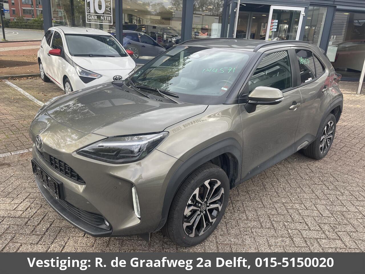 Toyota YARIS Cross 1.5 Hybrid 115 Dynamic | Stuur-/Stoelverwarming | Dodehoek detectie | Parkeersensoren | Navigatie