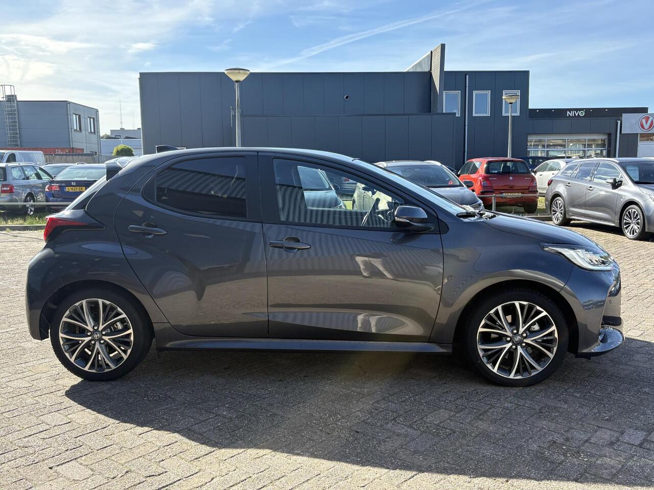 Toyota YARIS 1.5 Hybrid 130 Launch Edition