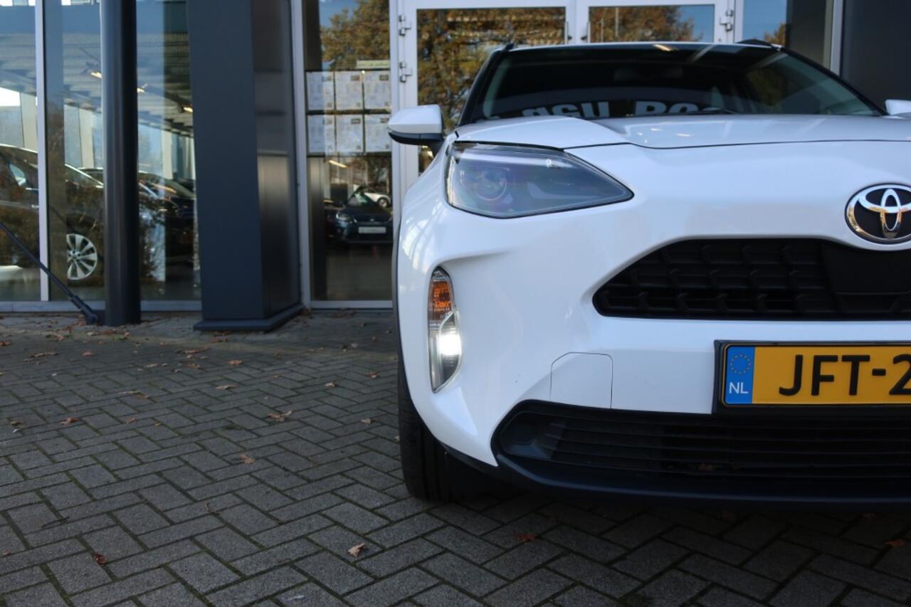 Toyota YARIS 1.5 HYBRID, Apple Carplay/ Android Auto, Clima, etc.