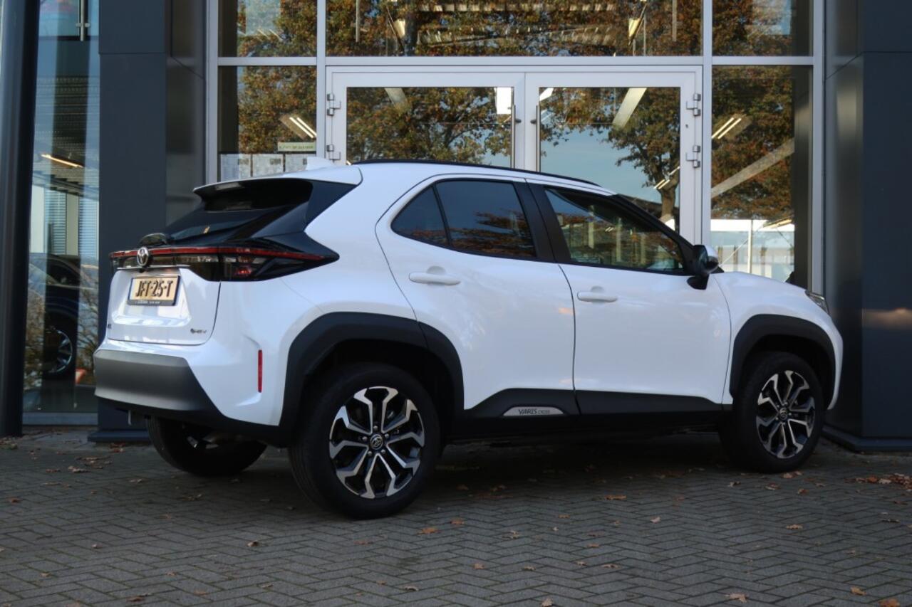 Toyota YARIS 1.5 HYBRID, Apple Carplay/ Android Auto, Clima, etc.