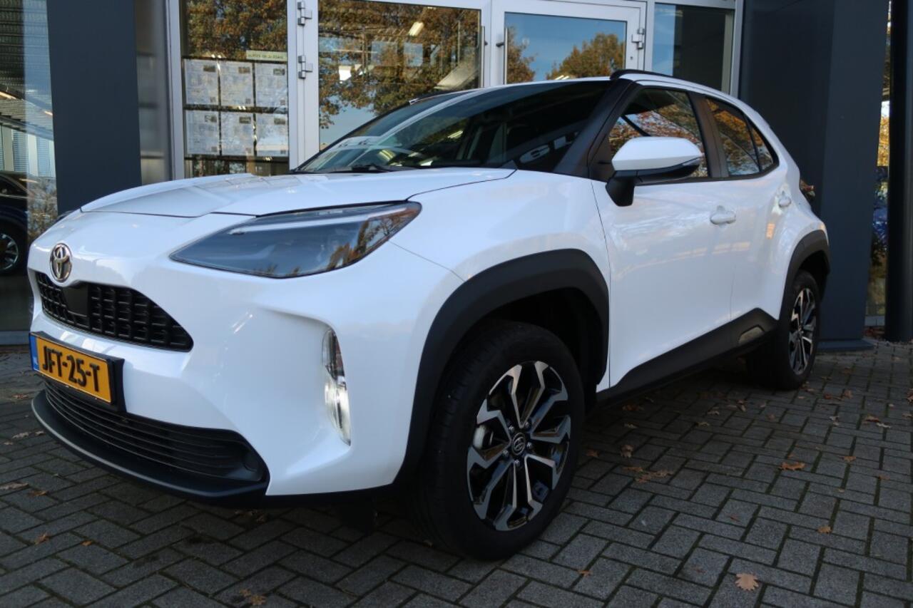 Toyota YARIS 1.5 HYBRID, Apple Carplay/ Android Auto, Clima, etc.