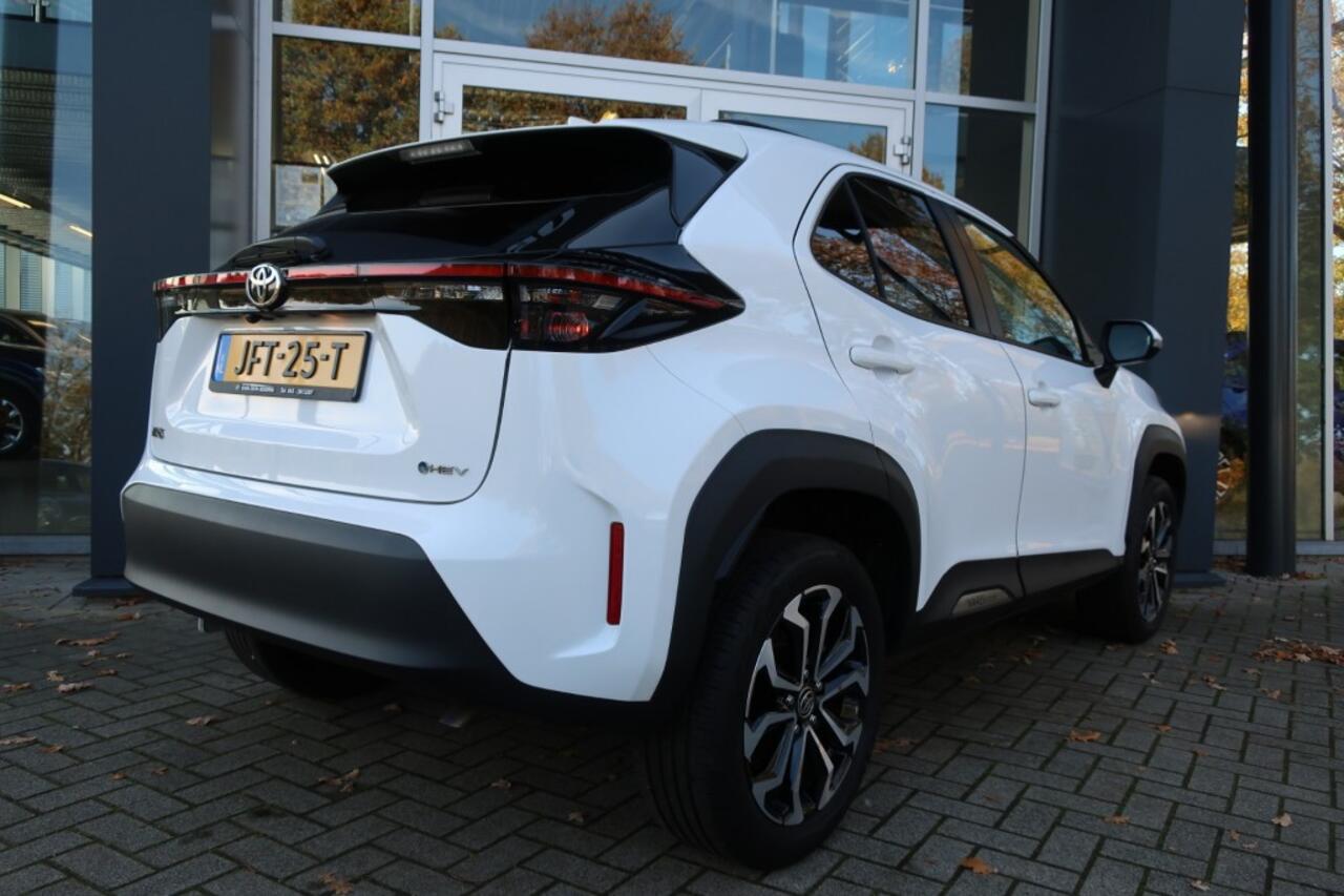 Toyota YARIS 1.5 HYBRID, Apple Carplay/ Android Auto, Clima, etc.