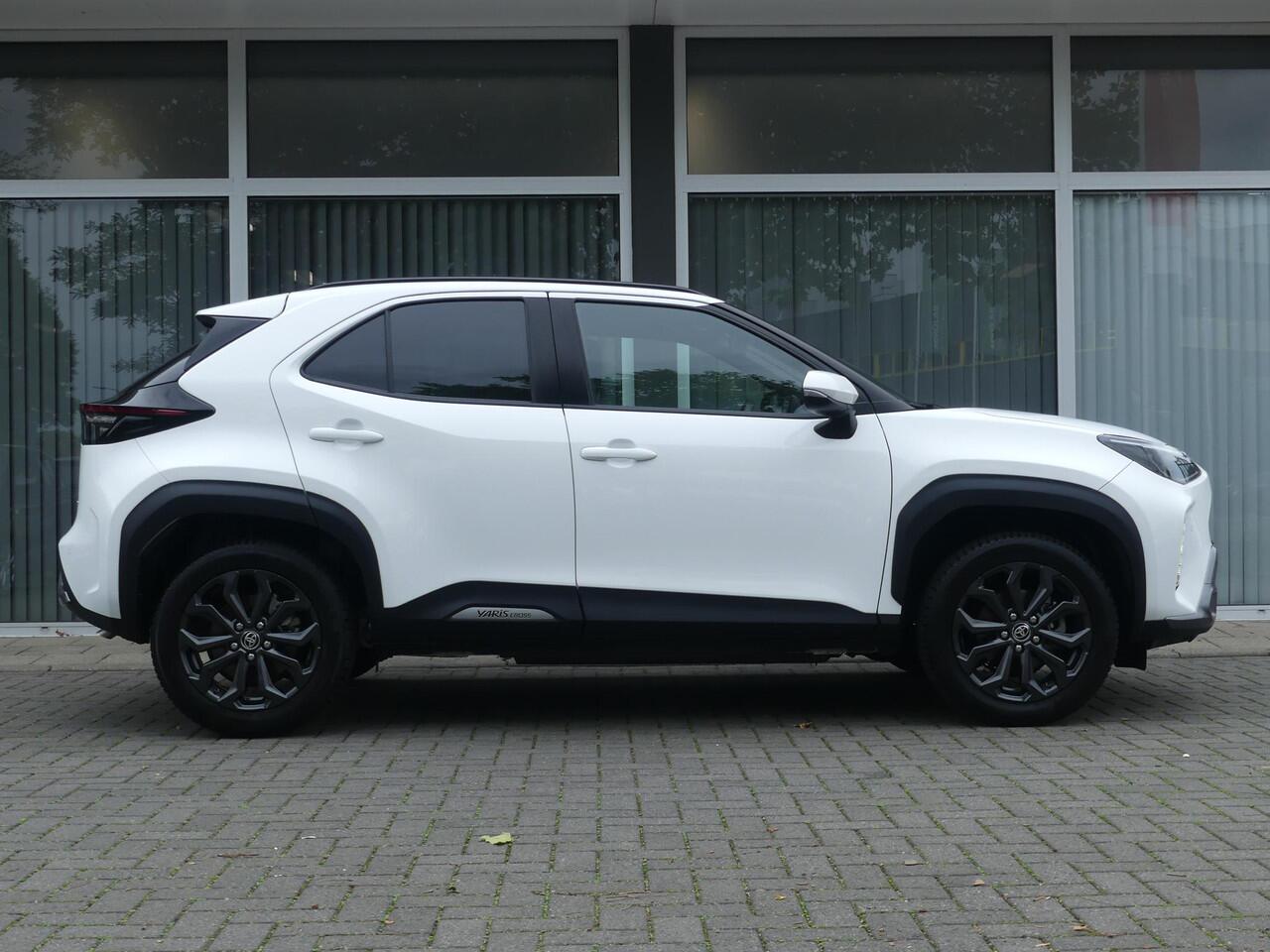 Toyota YARIS Cross 1.5 Hybrid Explore 1ste Eigenaar. Dealer O.H. Cruise & Climate Control, Navi, Apple Carpl/Andr Auto