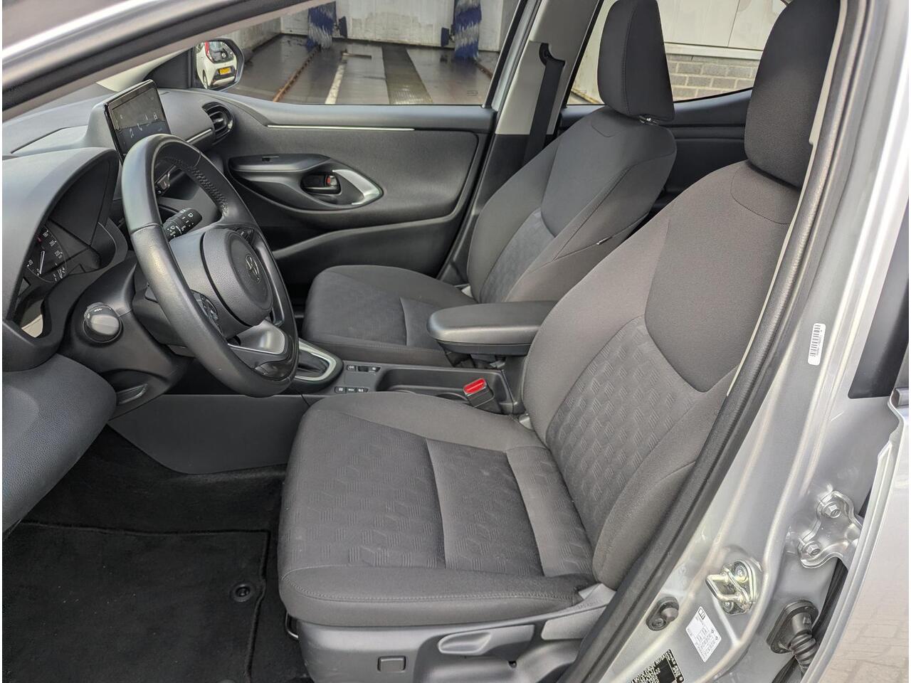 Toyota YARIS 1.5 Hybrid 115 Active | Rijklaar |