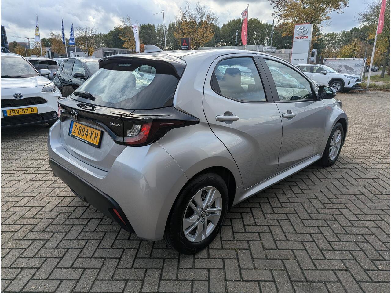 Toyota YARIS 1.5 Hybrid 115 Active | Rijklaar |