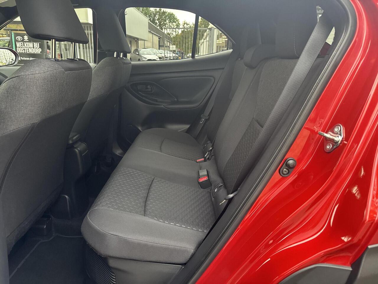 Toyota YARIS Cross 1.5 Hybrid 115 First Edition | 06-10141018 Voor meer informatie