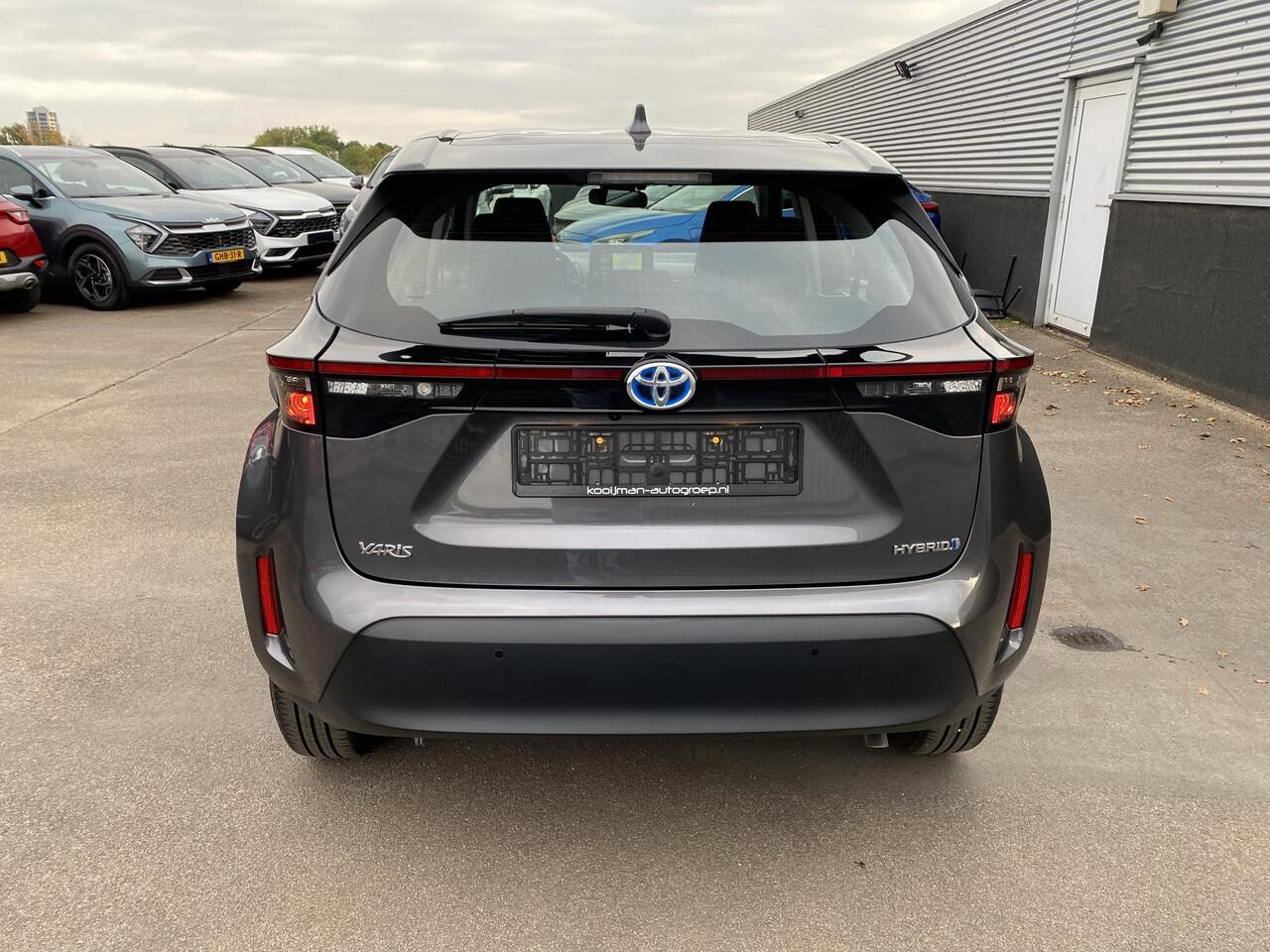 Toyota YARIS Cross 1.5 Hybrid Dynamic edition Parkeersensoren v&a, navigatie, Apple CarPlay/Android Auto, achteruitrij camera, adaptieve cruise control