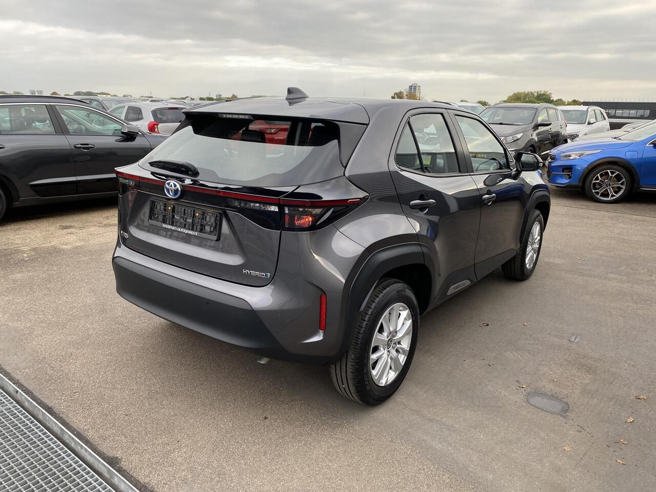 Toyota YARIS Cross 1.5 Hybrid Dynamic edition Parkeersensoren v&a, navigatie, Apple CarPlay/Android Auto, achteruitrij camera, adaptieve cruise control