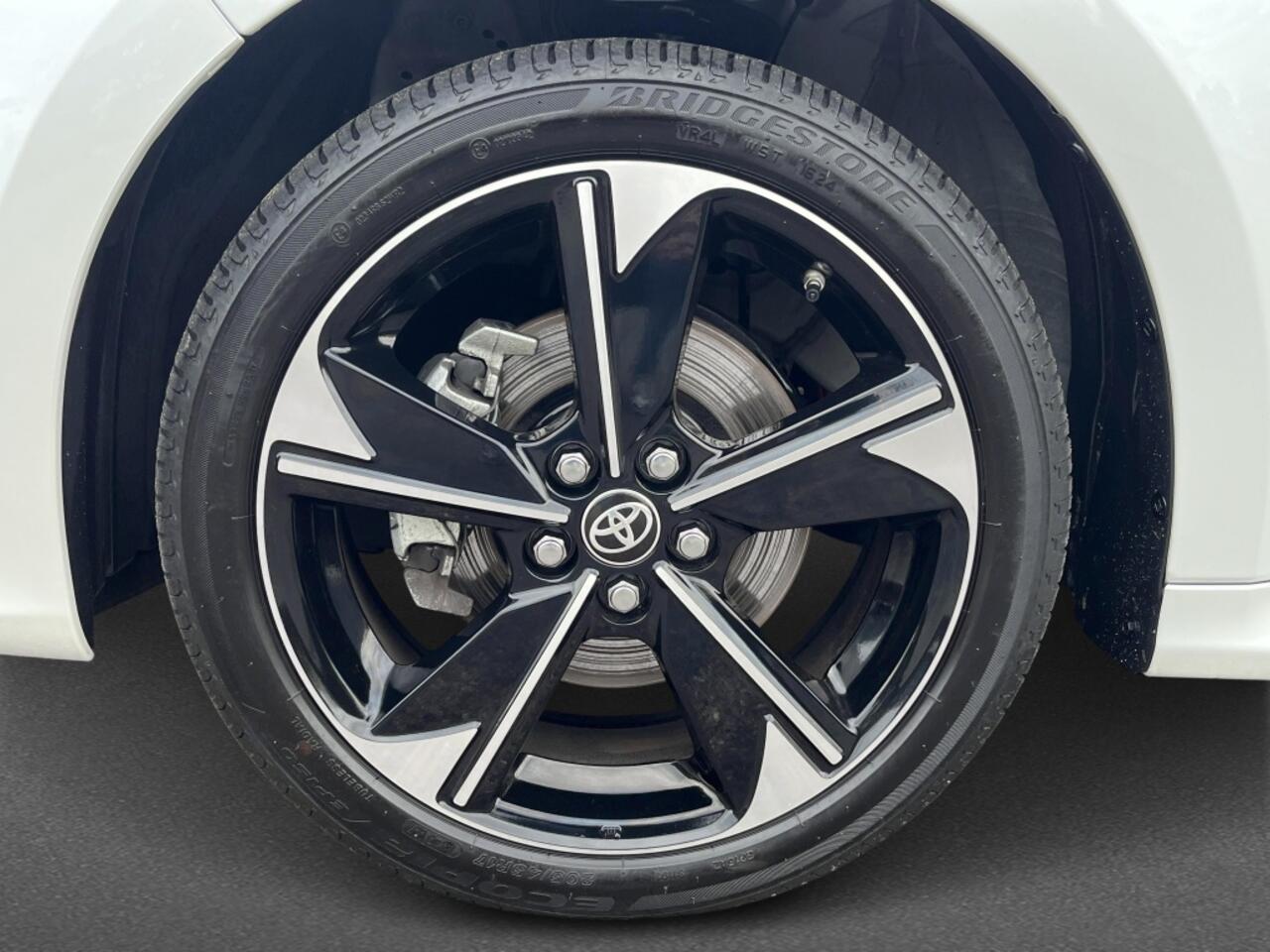 Toyota YARIS 1.5 Hybride Launch Edition