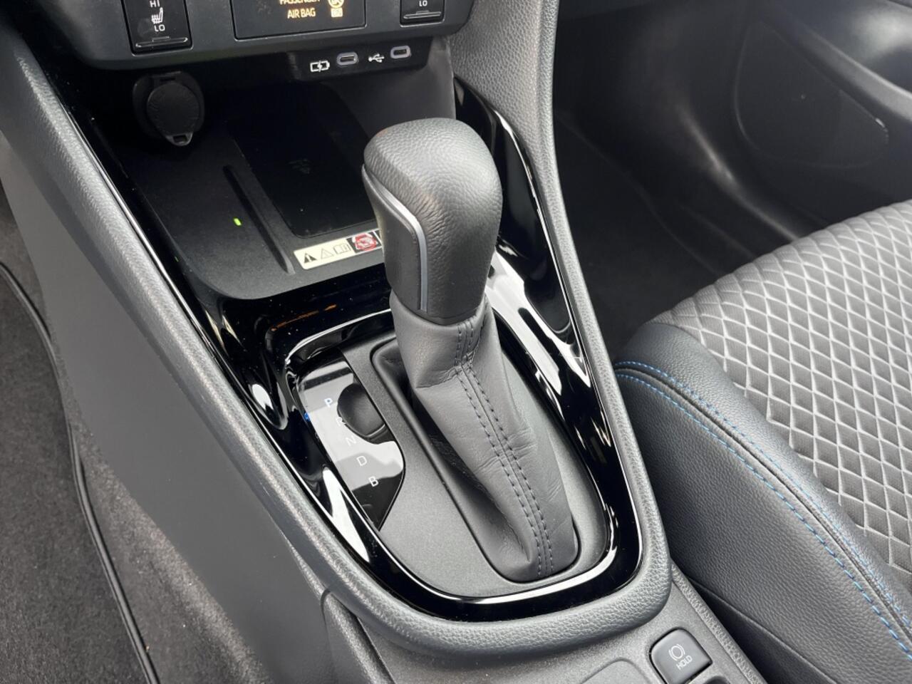 Toyota YARIS 1.5 Hybride Launch Edition