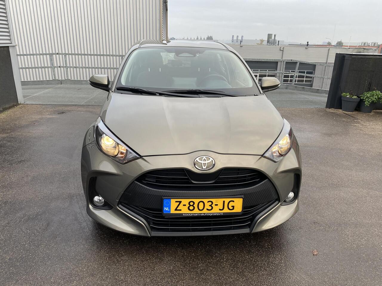 Toyota YARIS 1.5 Hybrid 115 Active 1e eign. NL-auto, Apple CarPlay/Android Auto navigatie, achteruitrij camera, adaptieve cruise control, BTW-auto!