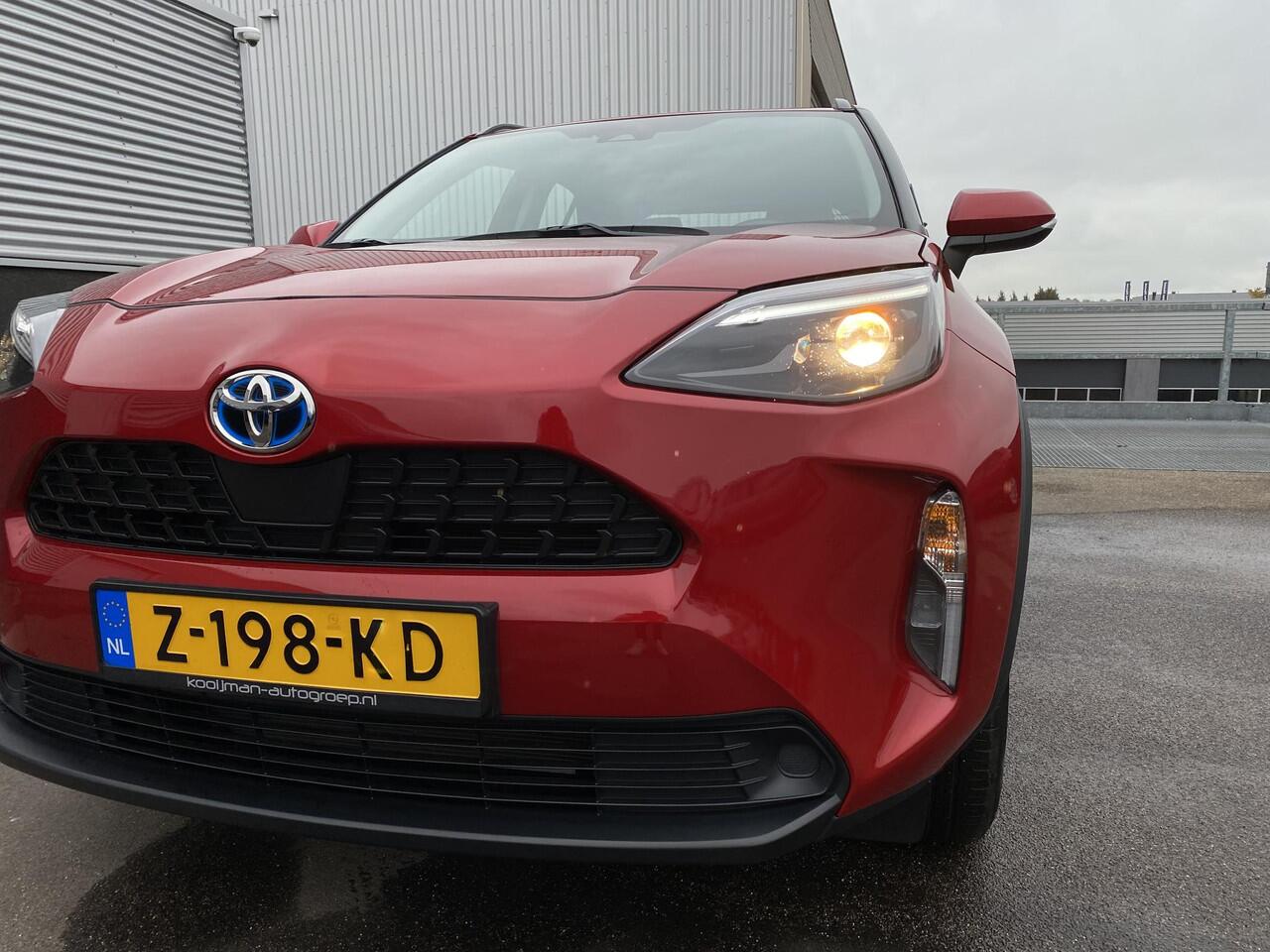 Toyota YARIS Cross 1.5 Hybrid Active 1e eign. NL-auto, Apple Carplay en/of Android auto navigatie, Achteruitrijcamera, Adaptieve cruise control, BTW-auto