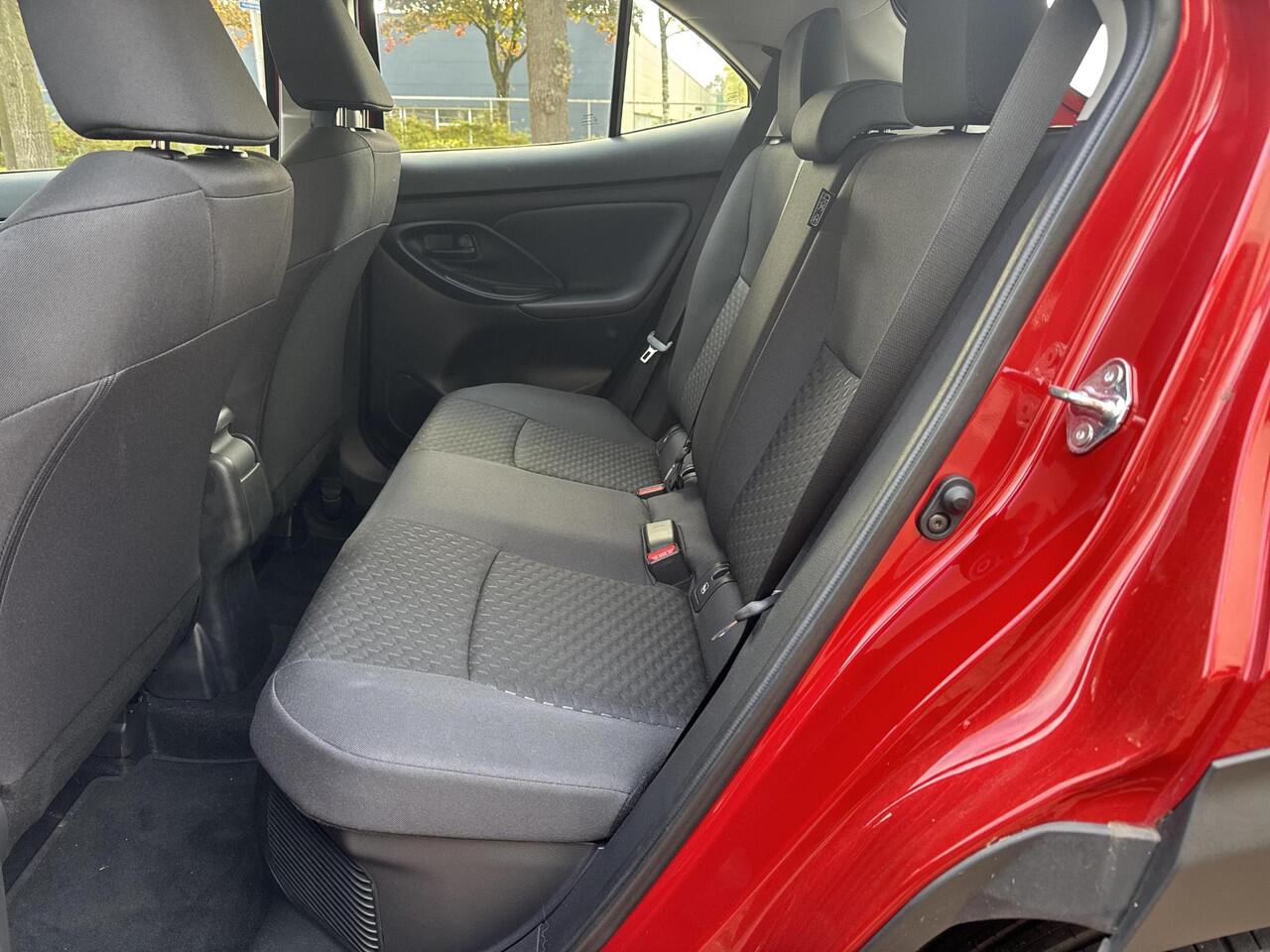 Toyota YARIS Cross 1.5 Hybrid 115 Active | 06-10141018 Voor meer informatie