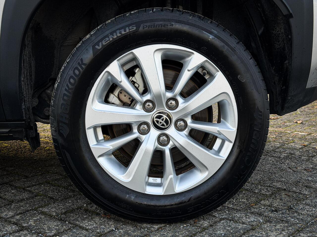 Toyota YARIS Cross 1.5 Hybrid Active Elektrisch klep|Head up display|Stoel/stuurverwarming