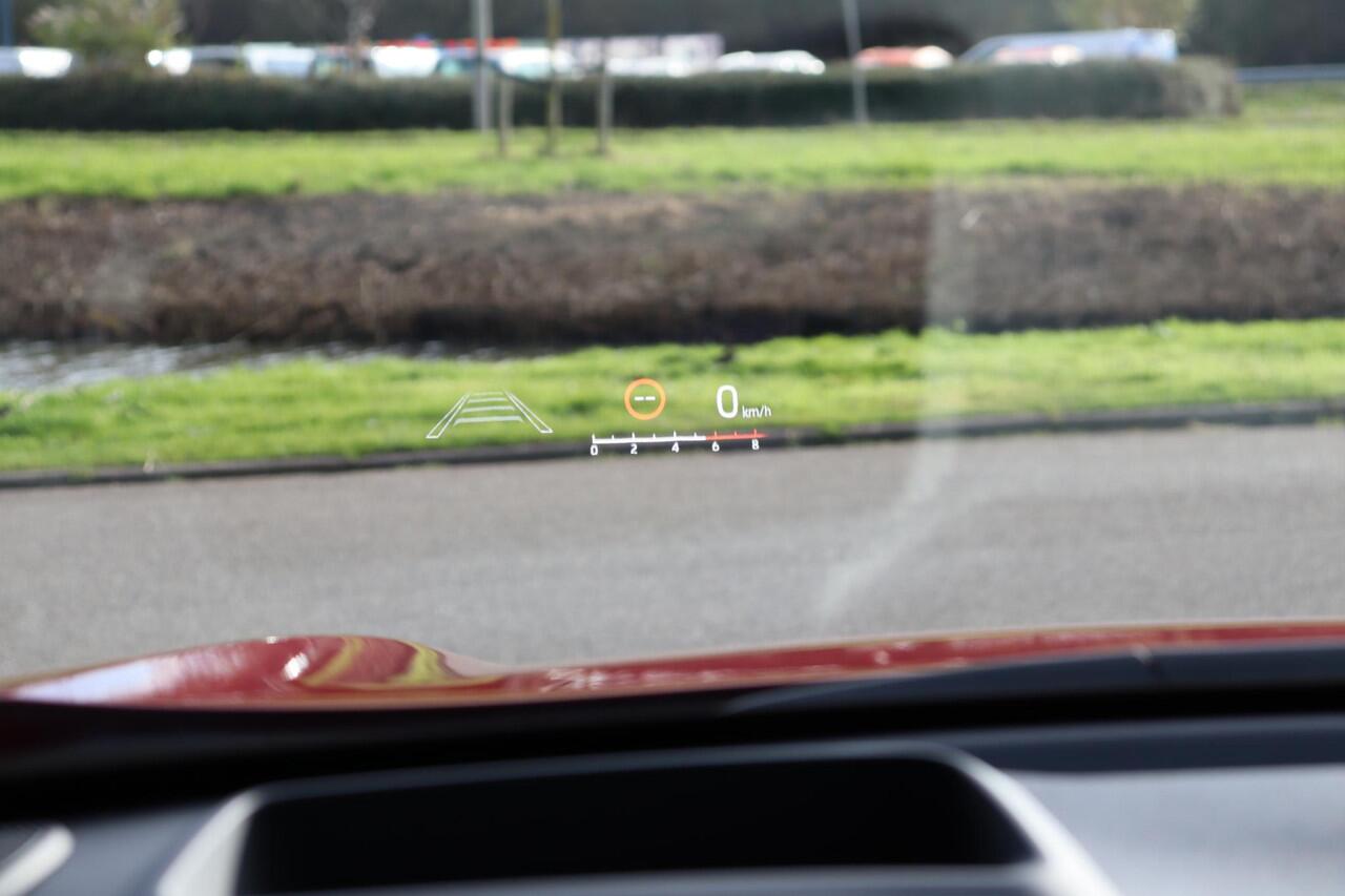 Toyota YARIS Cross 1.5 Hybrid 130 GR Sport, GR Pack, Panoramadak Apple Carplay, Head Up Display, Parkeercamera, Elektrische achterklep, BSM, JBL