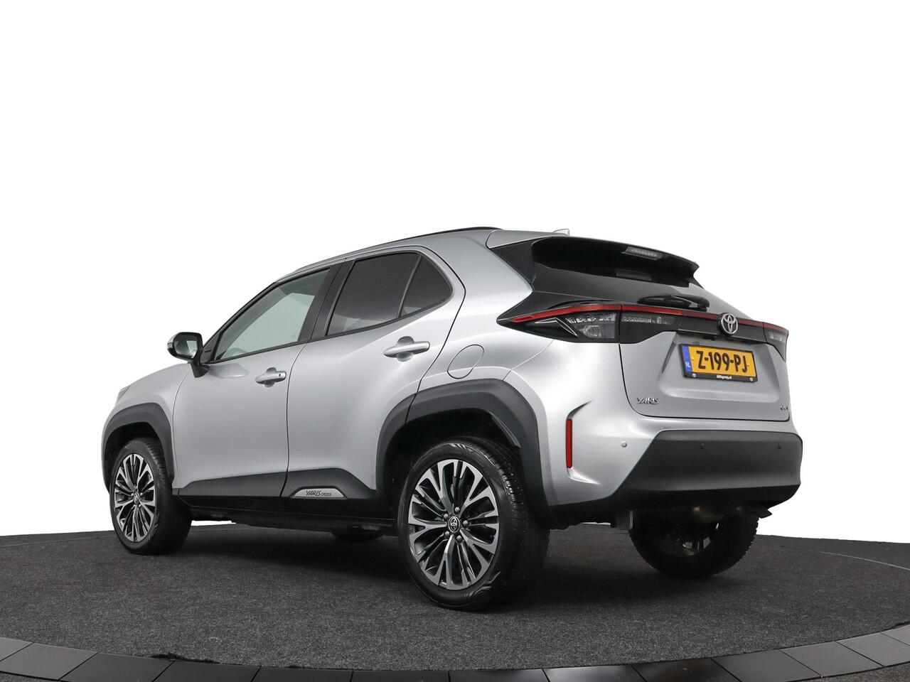 Toyota YARIS Cross 1.5 Hybrid 130 Executive | Apple Carplay/Android Auto | Parkeersensoren | Navigatie | Stoelverwarming |