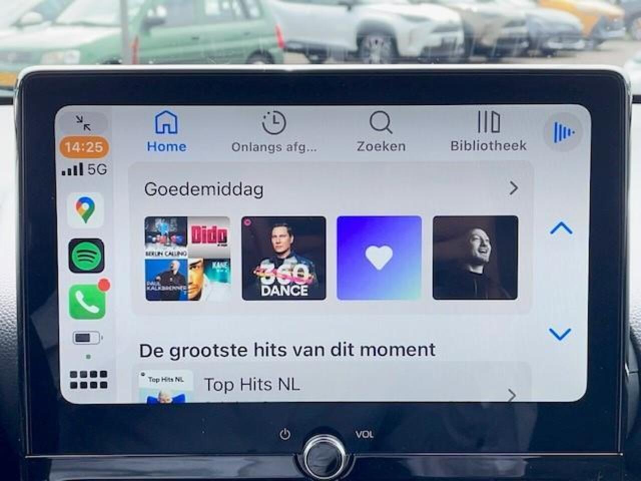 Toyota YARIS Cross 1.5 Hybrid 115 Dynamic First Edition **KEYLESS/ ADAPTIVE CRUISECONTROL/ VOORVERWARMING/ GARANTIE**