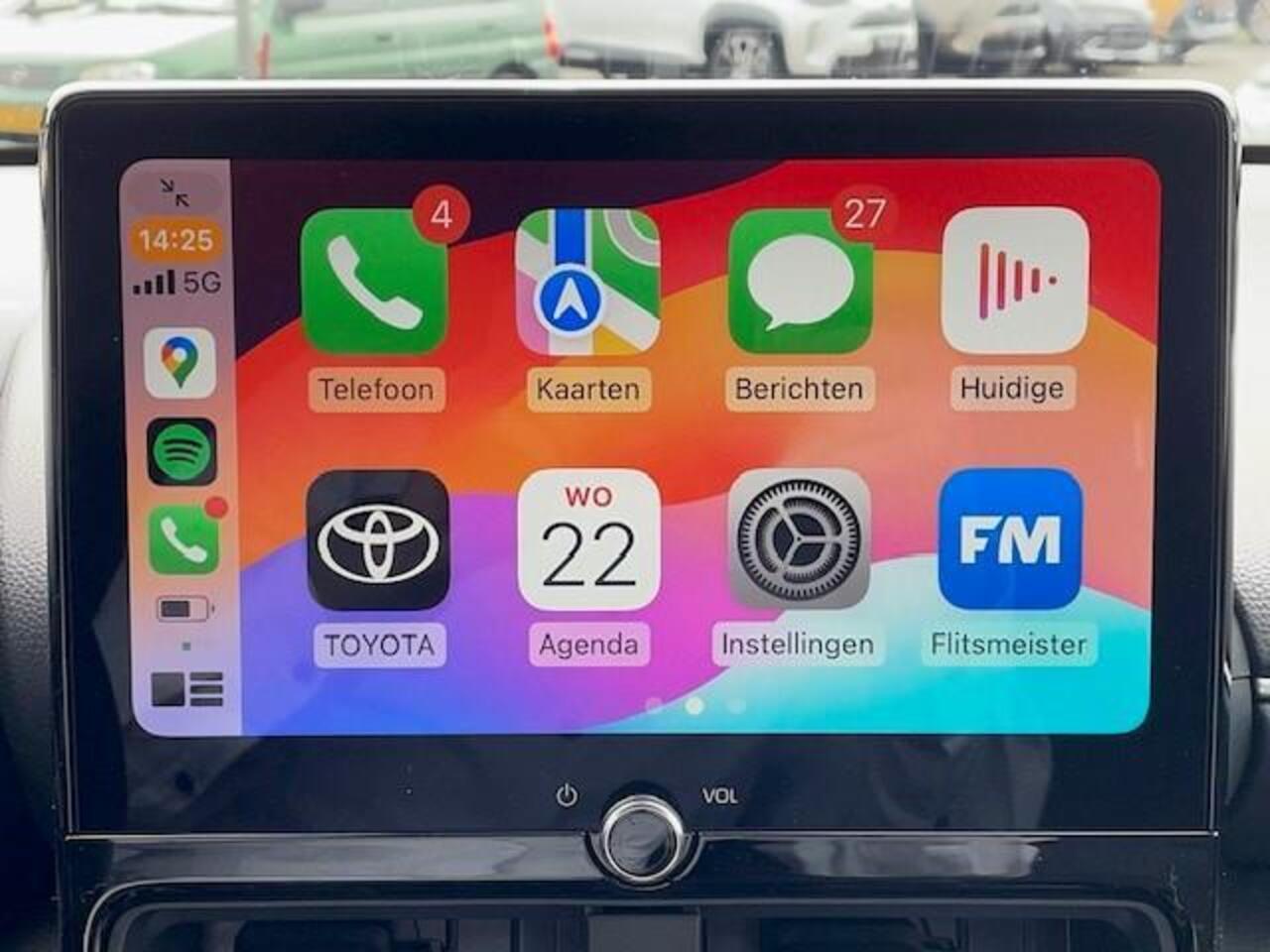 Toyota YARIS Cross 1.5 Hybrid 115 Dynamic First Edition **KEYLESS/ ADAPTIVE CRUISECONTROL/ VOORVERWARMING/ GARANTIE**