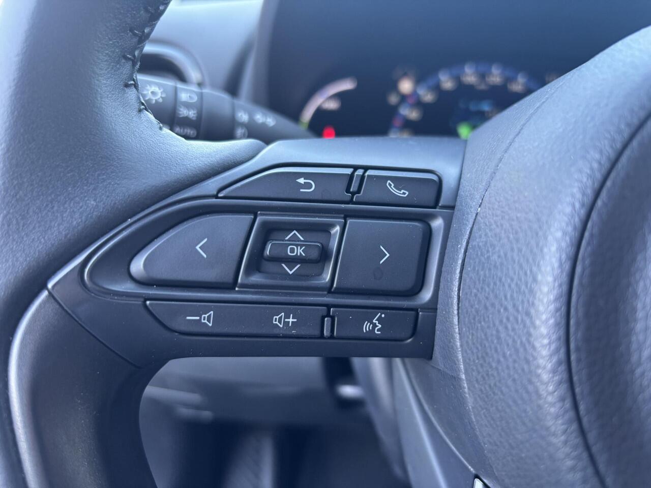 Toyota YARIS Cross 1.5 Hybrid 115 Dynamic Edition SLECHTS 15.225KM, INCLUSIEF PARKEERSENSOREN. Incl gratis trekhaak