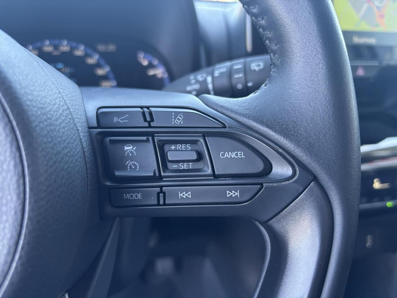 Toyota YARIS Cross 1.5 Hybrid 115 Dynamic Edition SLECHTS 15.225KM, INCLUSIEF PARKEERSENSOREN. Incl gratis trekhaak