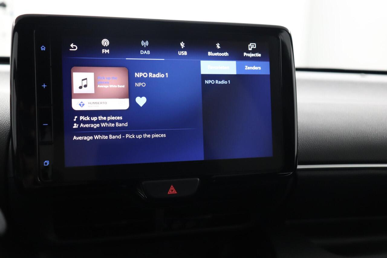 Toyota YARIS 1.5 Hybrid Executive | Parkeer sensoren | Navigatie | Stoelverwarming |